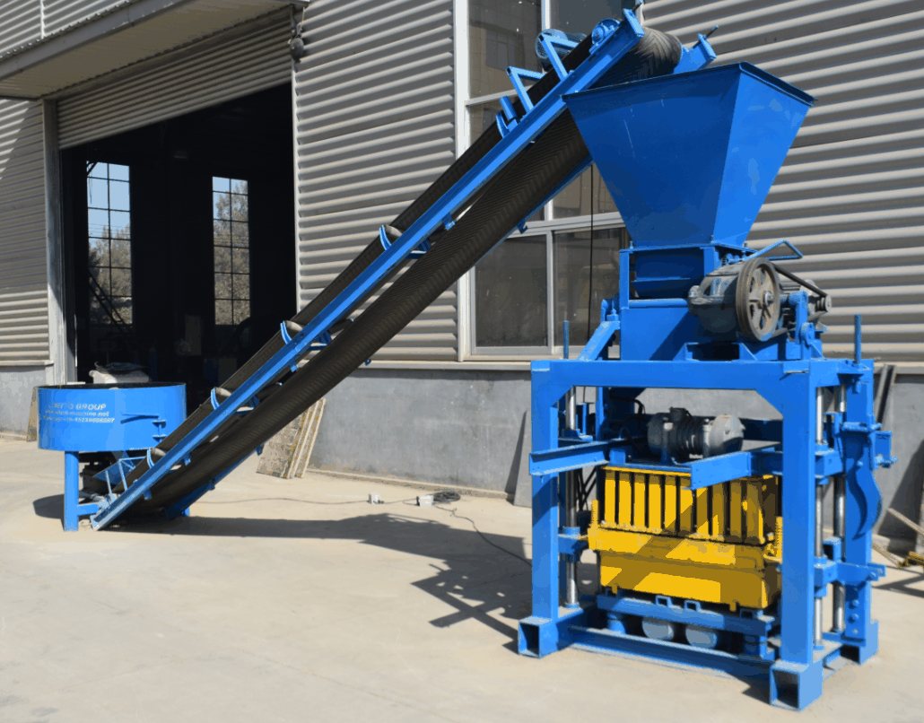 QT4-40A ligne de production complète avec malaxeur JQ350 et convoyeur 6m